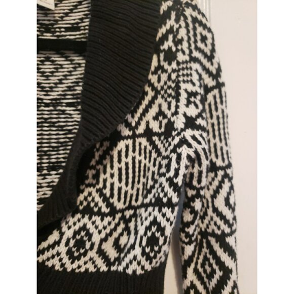 White House Black Market Sweater Cardigan WHBM Geometric Print Shawl Collar XS - Picture 6 of 12